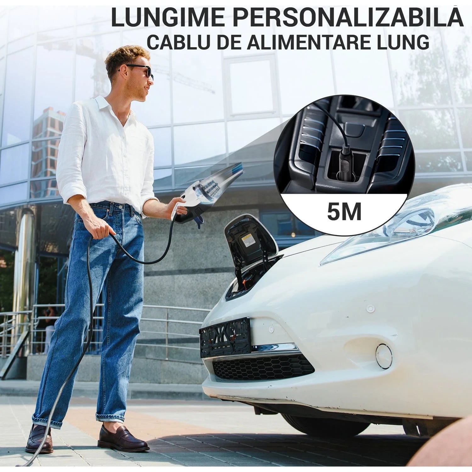 aspirator portabil utilizat pentru curatarea masinii si spatiilor mici