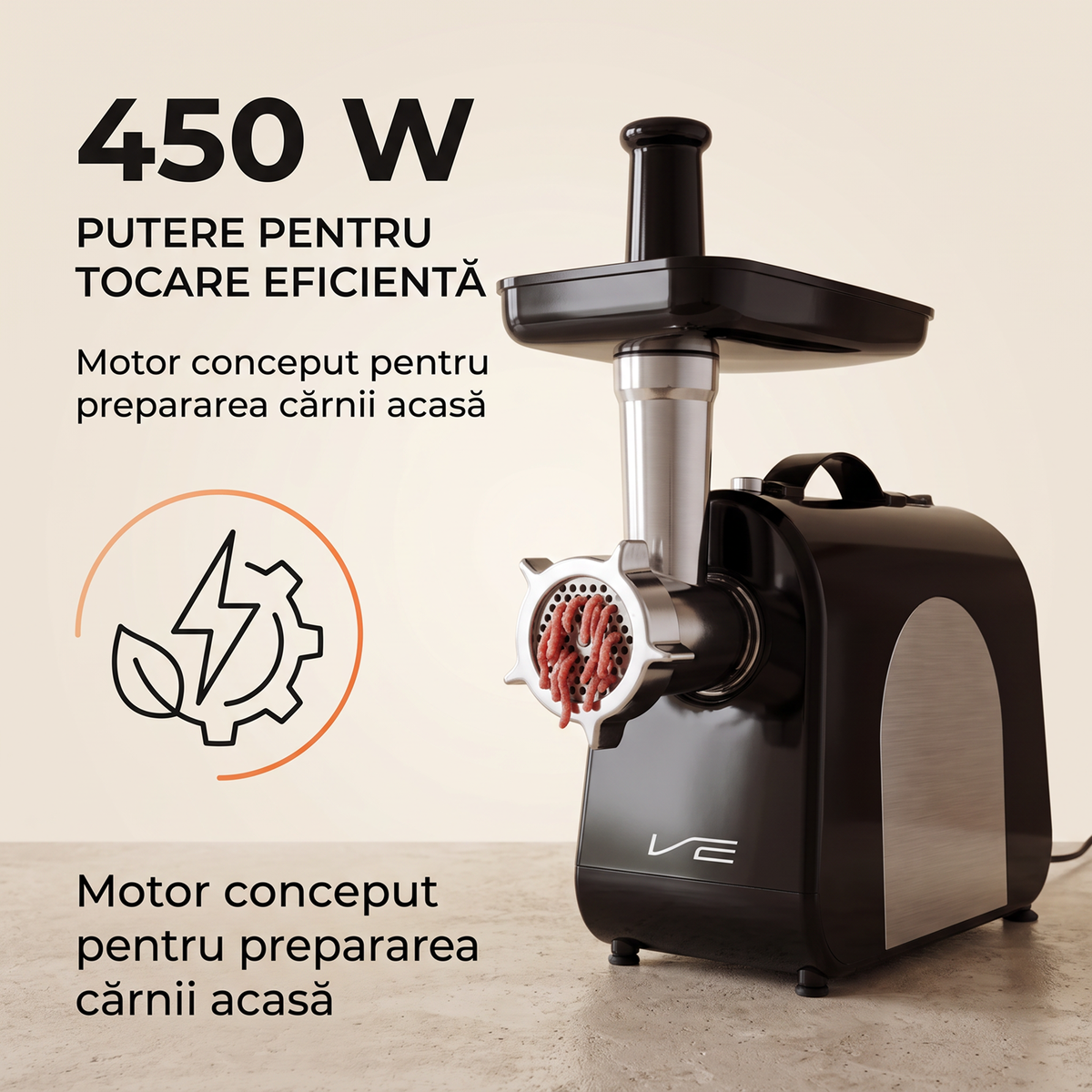 Mașina de tocat MG-3624 cu mesajul 450 W putere pentru tocare, cu carne tocată ieșind prin sită